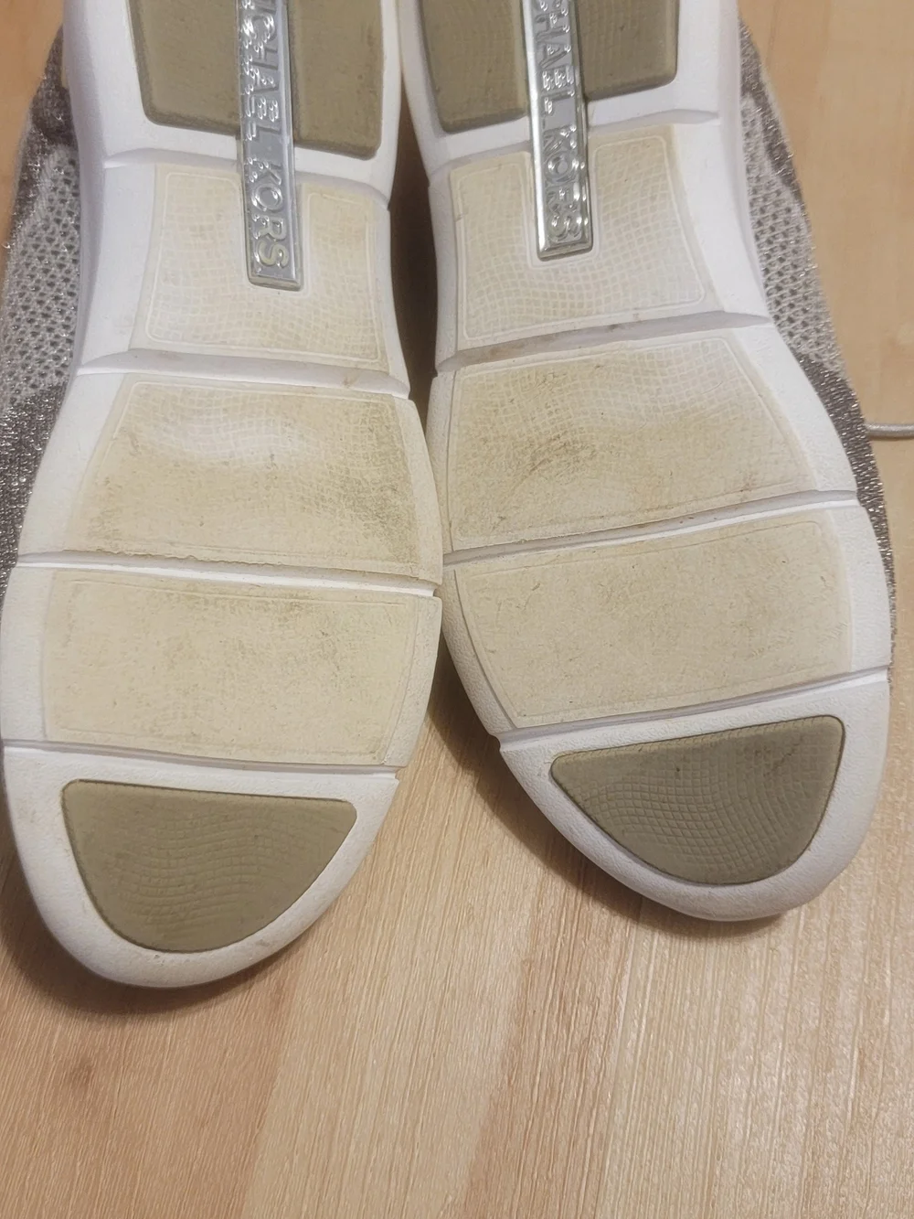 Michael Kors Silver Metallic Sneakers – Women’s 7.5 / EU 38